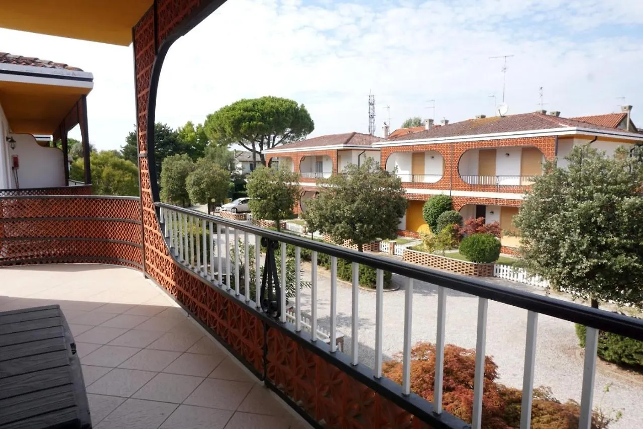 Gorgeous Villa For 8 With Shared Pool Porto Santa Margherita di Caorle 0*,