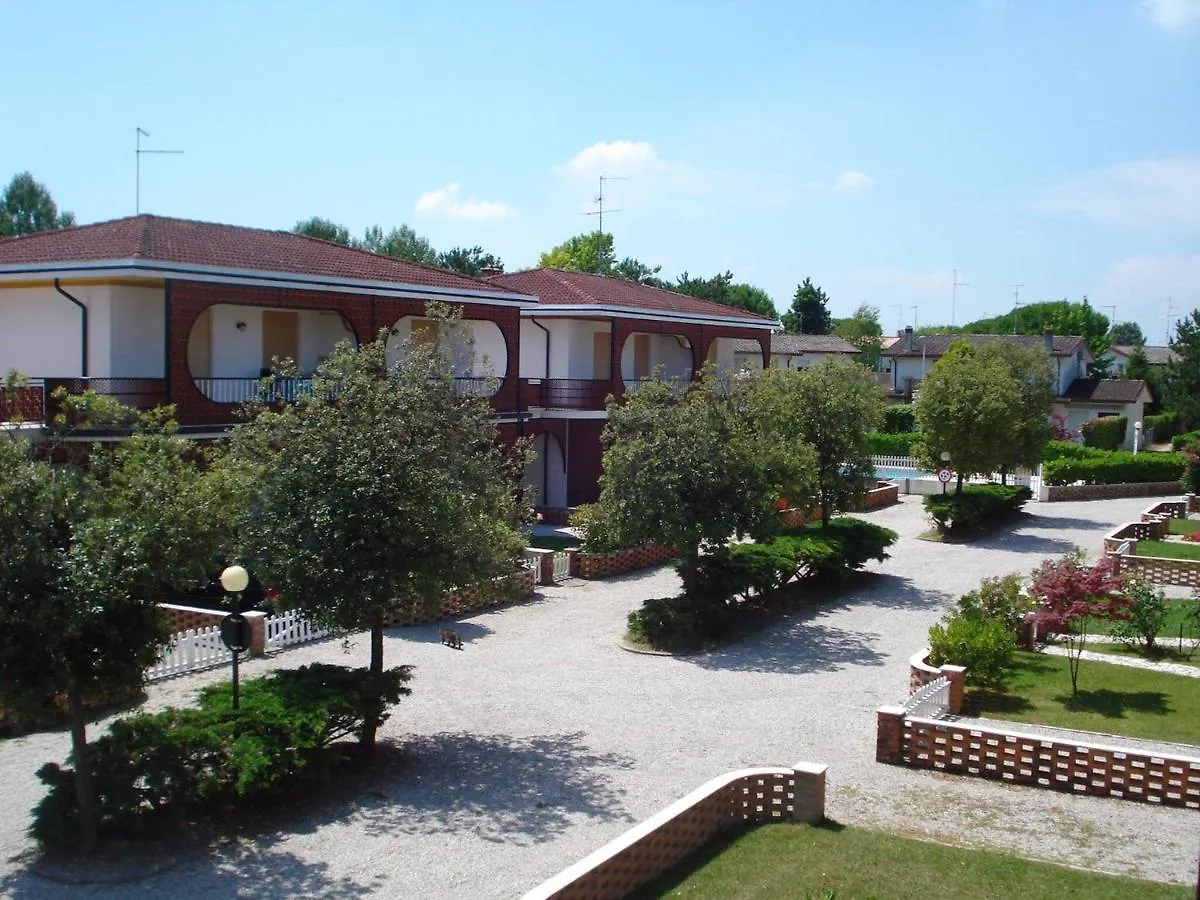 Gorgeous Villa For 8 With Shared Pool Porto Santa Margherita di Caorle Italy