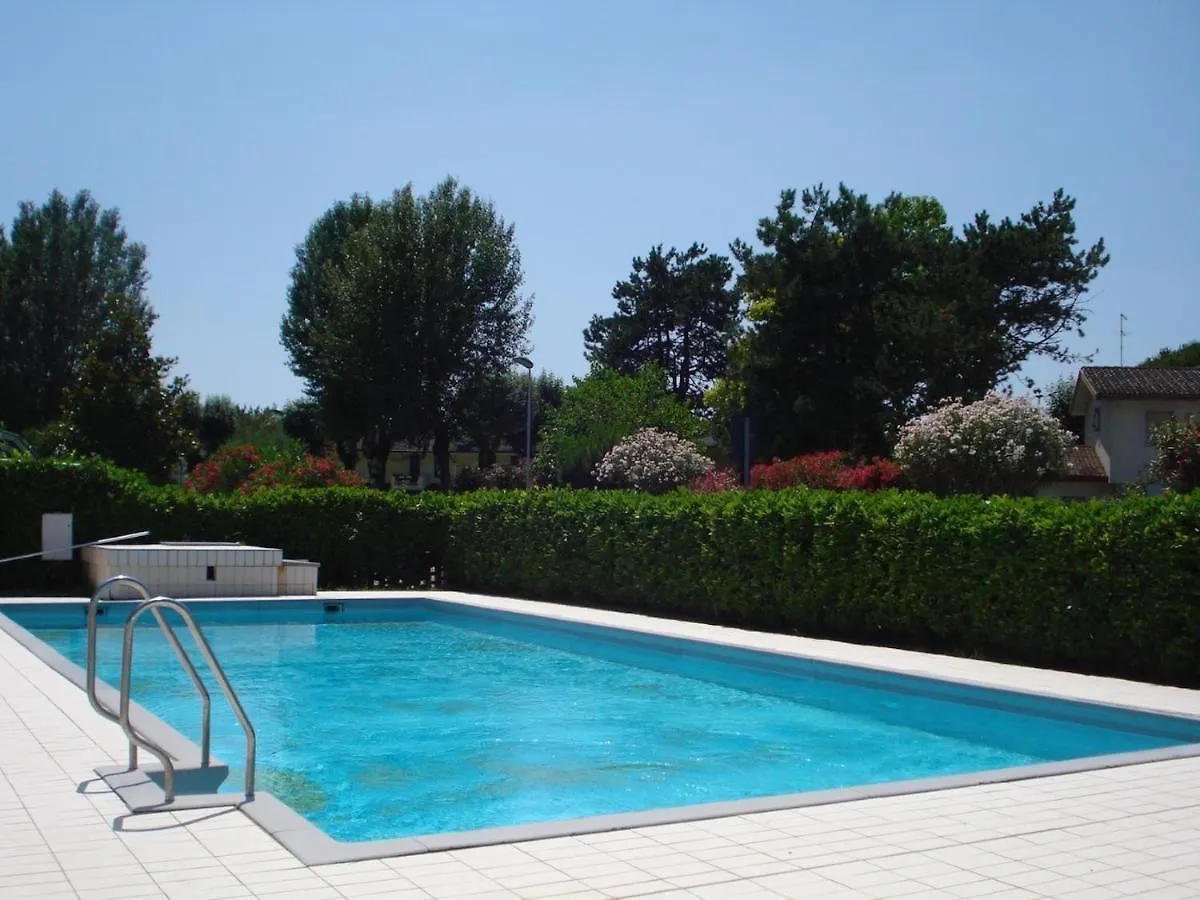Gorgeous Villa For 8 With Shared Pool Porto Santa Margherita di Caorle