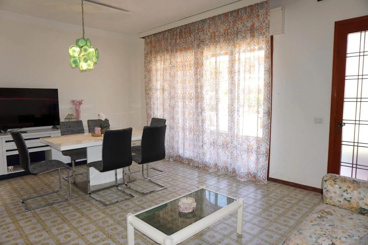 Gorgeous Villa For 8 With Shared Pool Porto Santa Margherita di Caorle